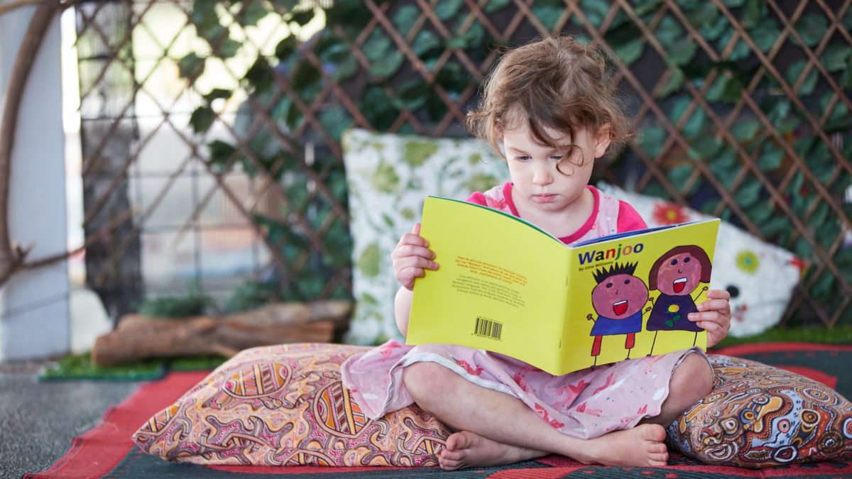 Girl-reading-book-HIPPY-program